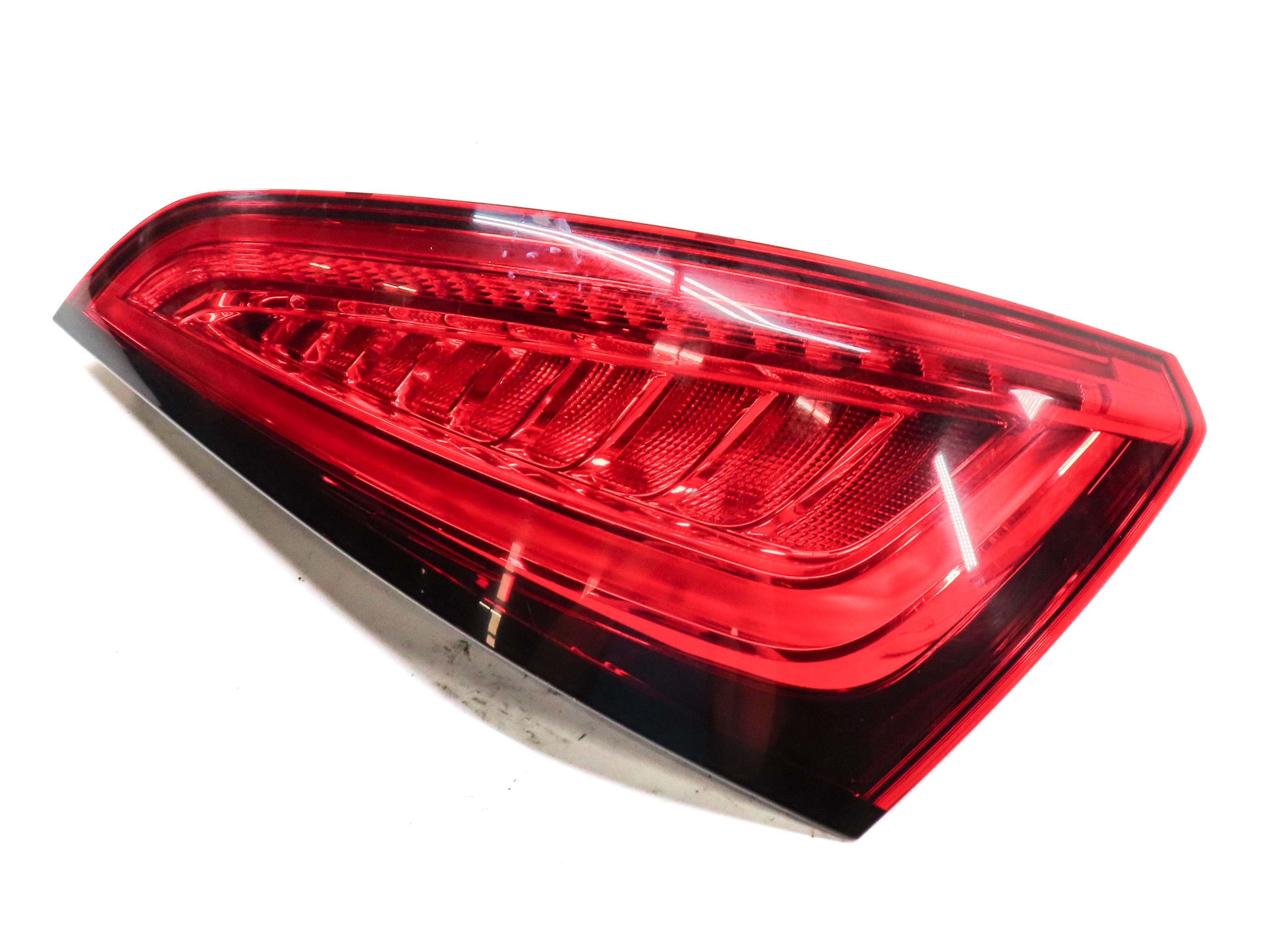 2013-2017 AUDI Q5 SQ5 (B8 8R) RIGHT PASSENGER TAILLIGHT BRAKE LIGHT LAMP (LED) — exact item pictured